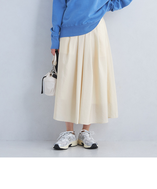 グロッシー フレア スカート