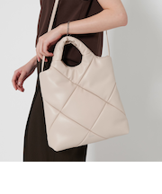 ＜YAHKI＞レザーライク キルティング トートバッグ