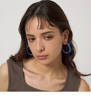 ウエーブ クリアフープ イヤリング