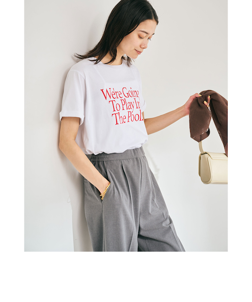 ＜at ease＞ロゴ プリント Tシャツ