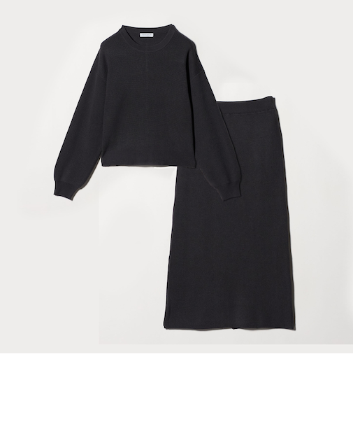 ニットプルオーバー+スカート <A DAY IN THE LIFE>