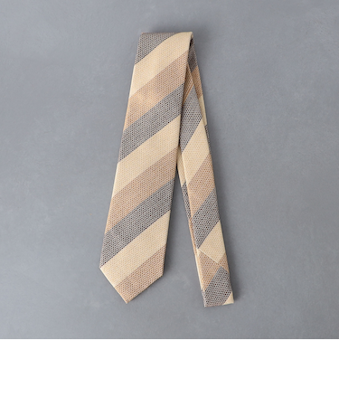 レジメンタル ネクタイ