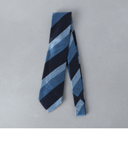 レジメンタル ネクタイ
