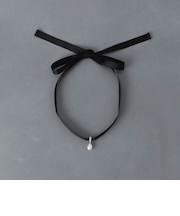 ドロップ プラスチックパール リボンネックレス