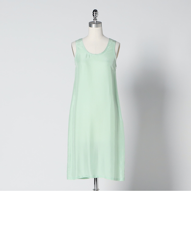 ＜LOEFF＞シルク ハブタエ タンクトップ ドレス