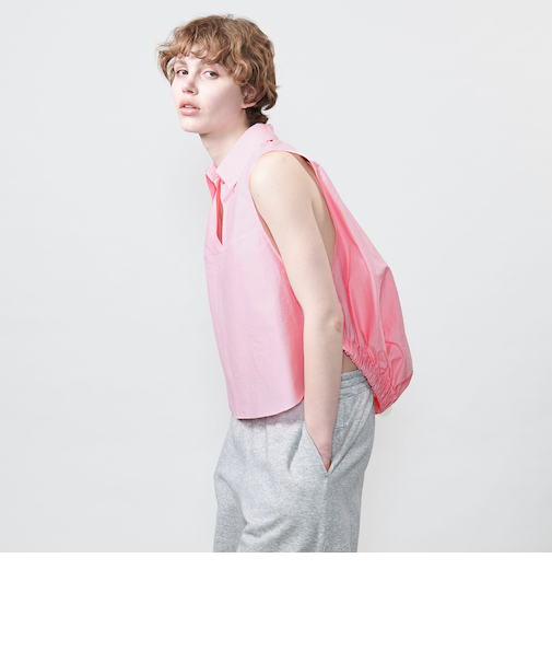 <ASTRAET>バックギャザー スキッパー ノースリーブブラウス