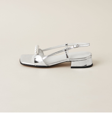 パールライクビジュー サンダル30↑