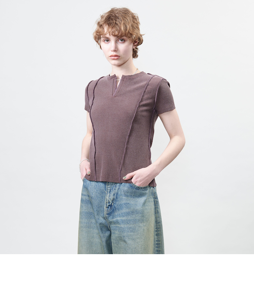 ＜ASTRAET＞リブ キーネック カットソー