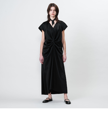 ＜ASTRAET＞フロントタック Vネックワンピース