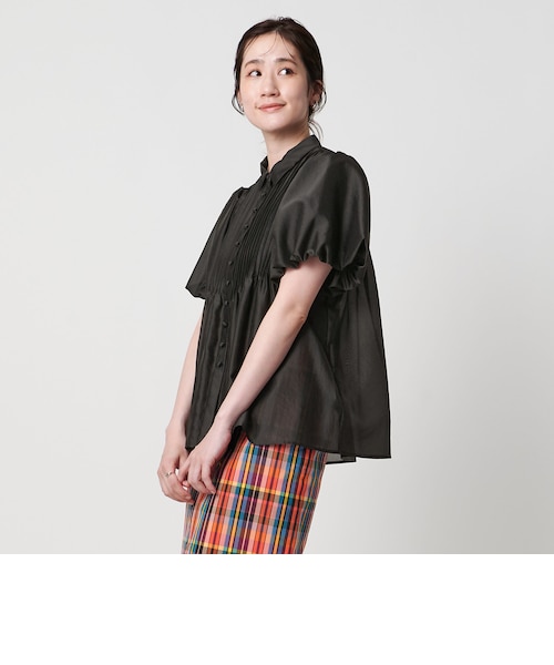 【BLACK】タックプリーツフリル Vネックノースリーブブラウス - UVカット 接触冷感 吸水速乾 ウォッシャブル - タックプリーツフリル Vネックノースリーブブラウス - UVカット 接触冷