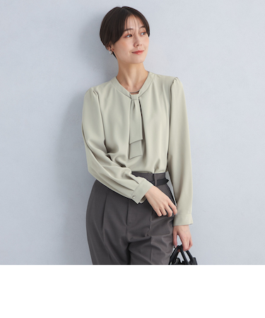 チャーム ＆ ボウタイ ロングスリーブ ブラウス