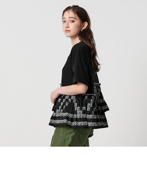 エンブロイダリープリーツ コンビ Tシャツ