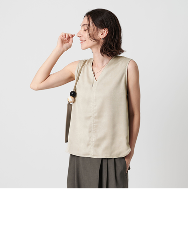 ポリエステル スエードライクノースリーブトップス