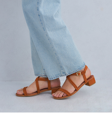 パデッドクロス サンダル（3cmヒール）