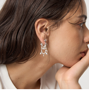 ボールチェーン スウィング イヤリング