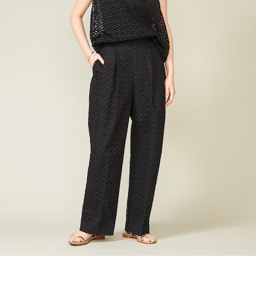 <conte>エンブロイダリー レース タックパンツ