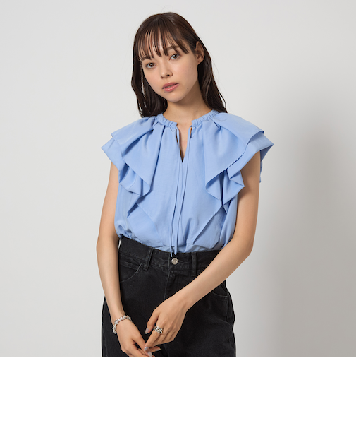 ＜EMMEL REFINES＞EM フィブリルサテン Wケープ ブラウス