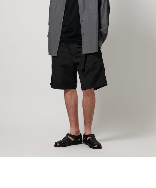 ＜H＞ナイロンワッシャー ベルテッドノープリーツ ショートパンツ