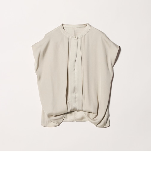 フェイクパールボタン フレンチスリーブブラウス ＜A DAY IN THE LIFE＞