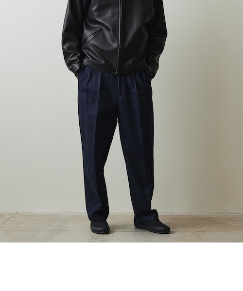 Steven Alan＞ 13.5oz デニム インツープリーツ ドレス トラウザーズ
