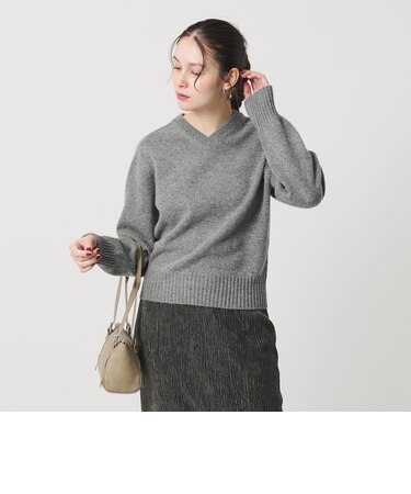 ウールナイロンブレンド Vネックニットプルオーバー
