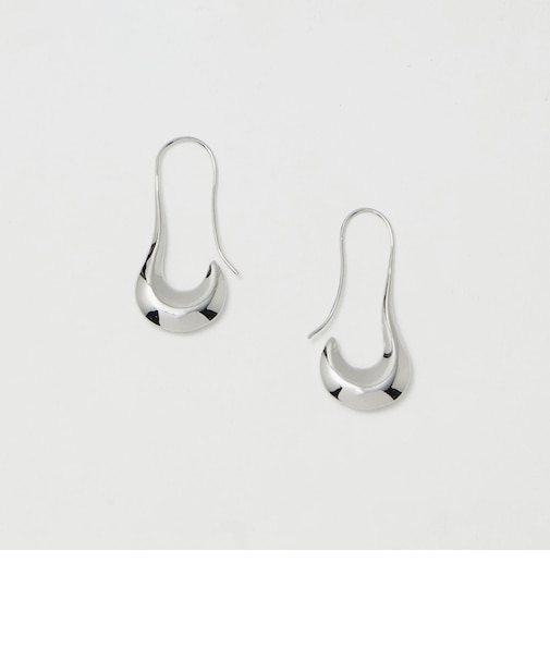 クレセント ムーン ピアス