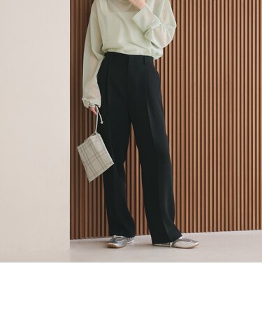 タックワイドストレートパンツ ウォッシャブル