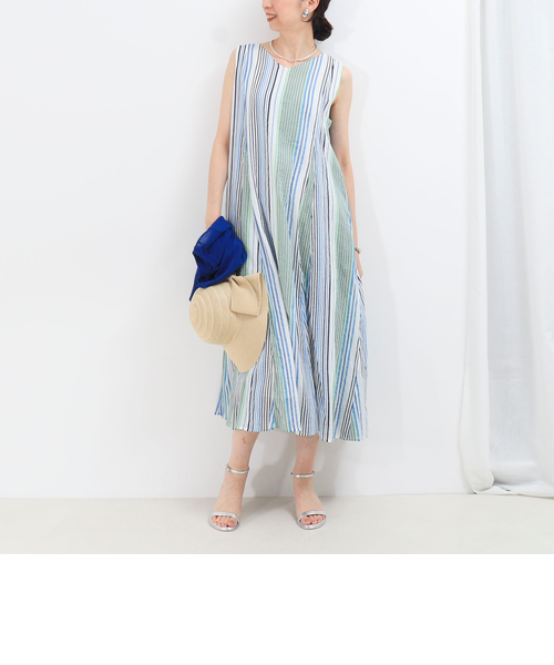 ノーリーズのセレクト品ノースリーブ グレー フレアワンピース AOYAMA 【洋服の青山】ワンピース レディース オールシーズン
