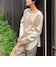 ベージュ