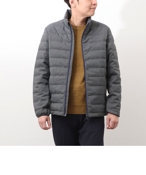 MODERN FIT　スタンド　ライトダウンジャケット