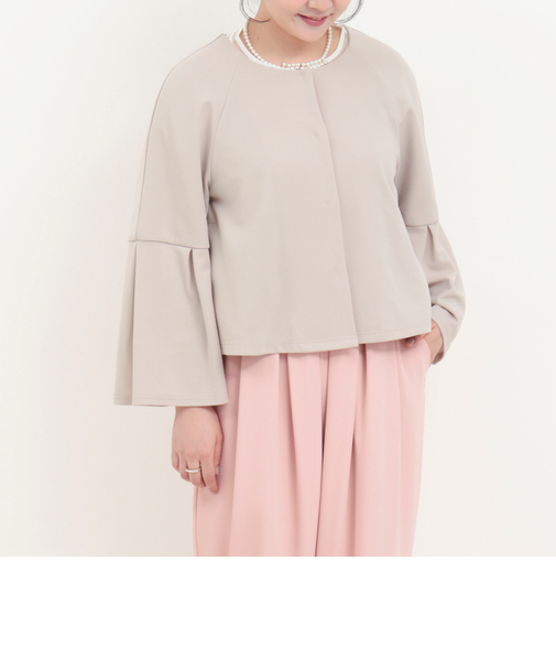 カットジョーゼットノーカラーブルゾン