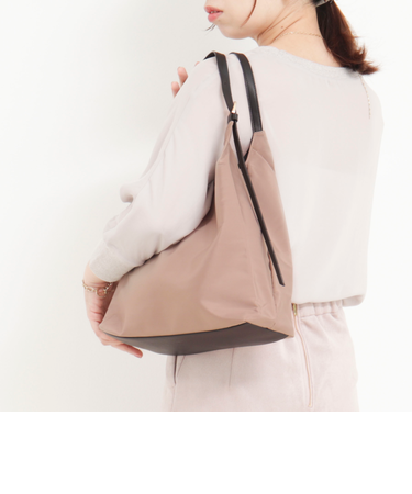 バックルハンドルトートバッグ