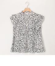 肩フリルブラウス