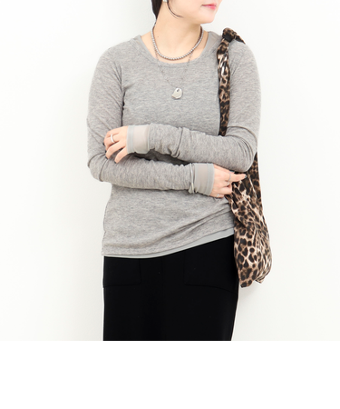 シアーフライス×チュールレイヤードプルオーバー