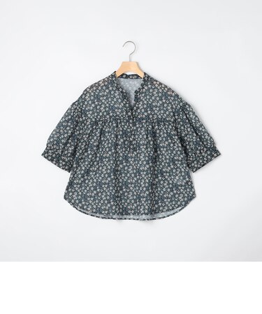 小花プリントブラウス