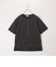 ドライタッチ天竺ヘンリーネックパール釦Tee