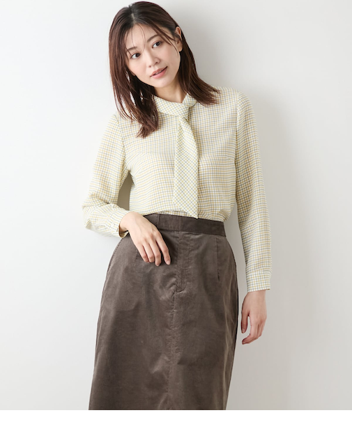 タッターソールプリント ボウタイブラウス