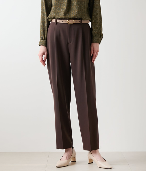 【L】ギャバライクポリエステル タックテーパードパンツ