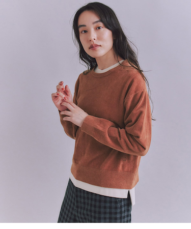 【ウォッシャブル】Creamy Cotton 玉ねぎ刺繍クルーネックニット