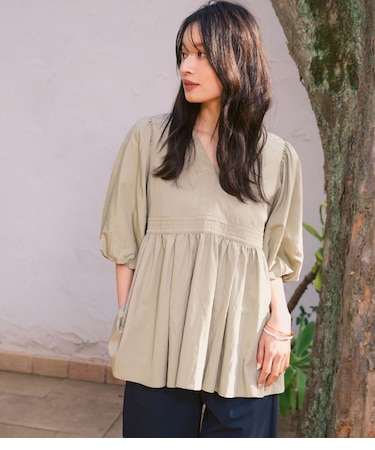 【接触冷感・着映え・二の腕カバー】Vネックペプラムブラウス
