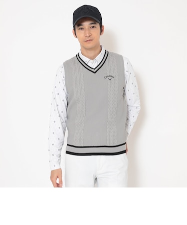 ケーブル編みVネックニットベスト