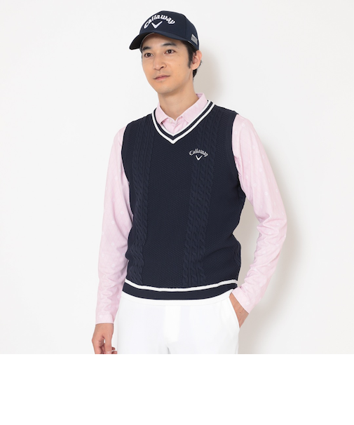 ケーブル編みVネックニットベスト