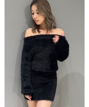 オフショルデザインシャギーニットワンピース