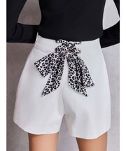 BACK LACE UPショートパンツ