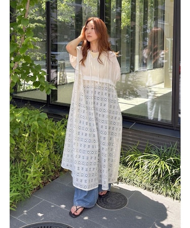 メッシュレースノースリワンピース