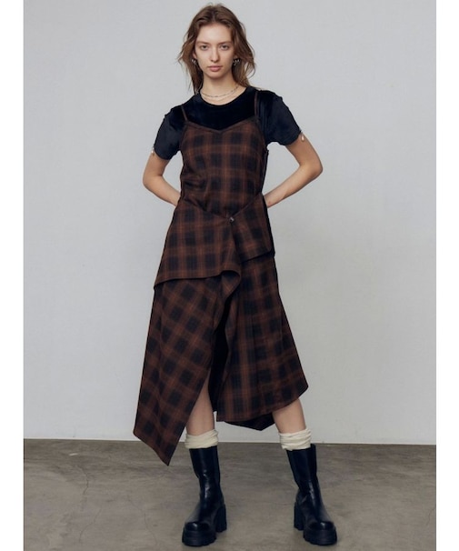 スリットフリルマキシワンピース