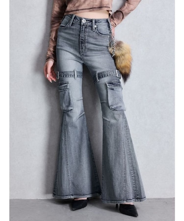 ハイウエスト strap cargo designフレアデニムパンツ