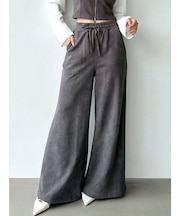 ワイドレッグスウェットパンツ【セットアップ着用可能】