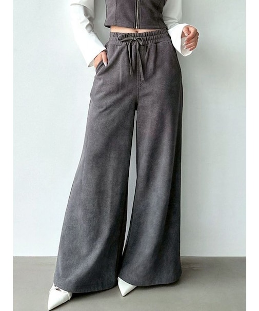 ワイドレッグスウェットパンツ【セットアップ着用可能】
