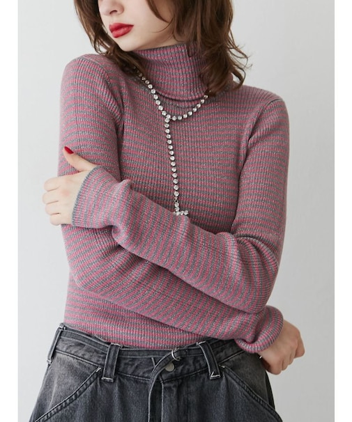 ベーシックカラータートルニット